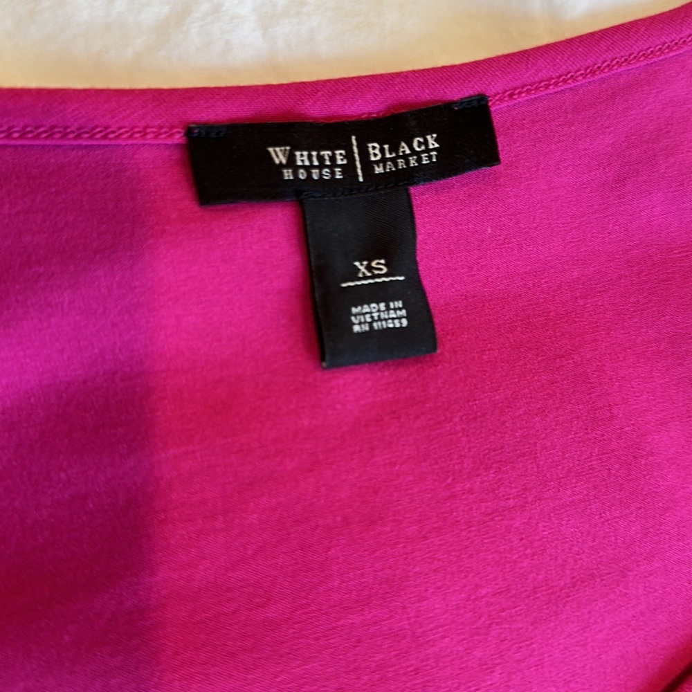 White House Black Market XS shirt sleeve fuschia top - Picture 5 of 6